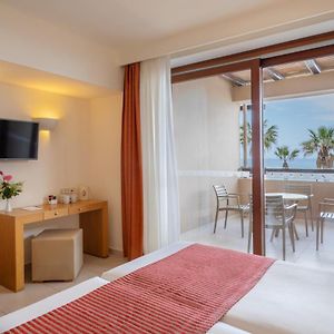 Habitación Familiar de 2 Dormitorios y 2 Camas Individuales